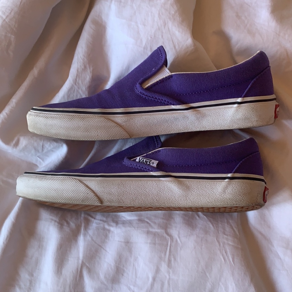 Custom Vans - Picture 5 of 8
